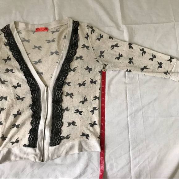 Live to be Spoiled Bow Cardigan - Picture 6 of 8